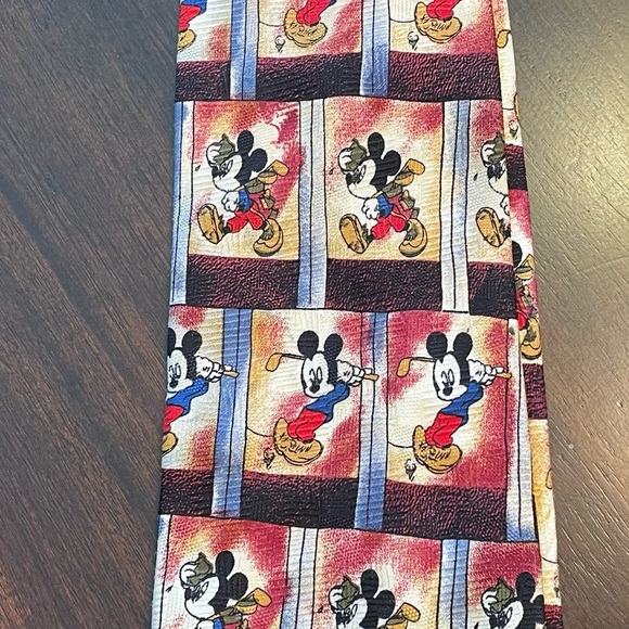 Mickey Unlimited Mickey Mouse Golfing Golf Golfer Necktie Tie - Picture 2 of 3
